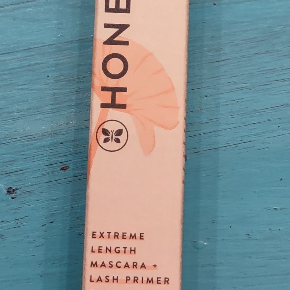 New Honest Beauty Extreme Length Mascara & Lash Primer
